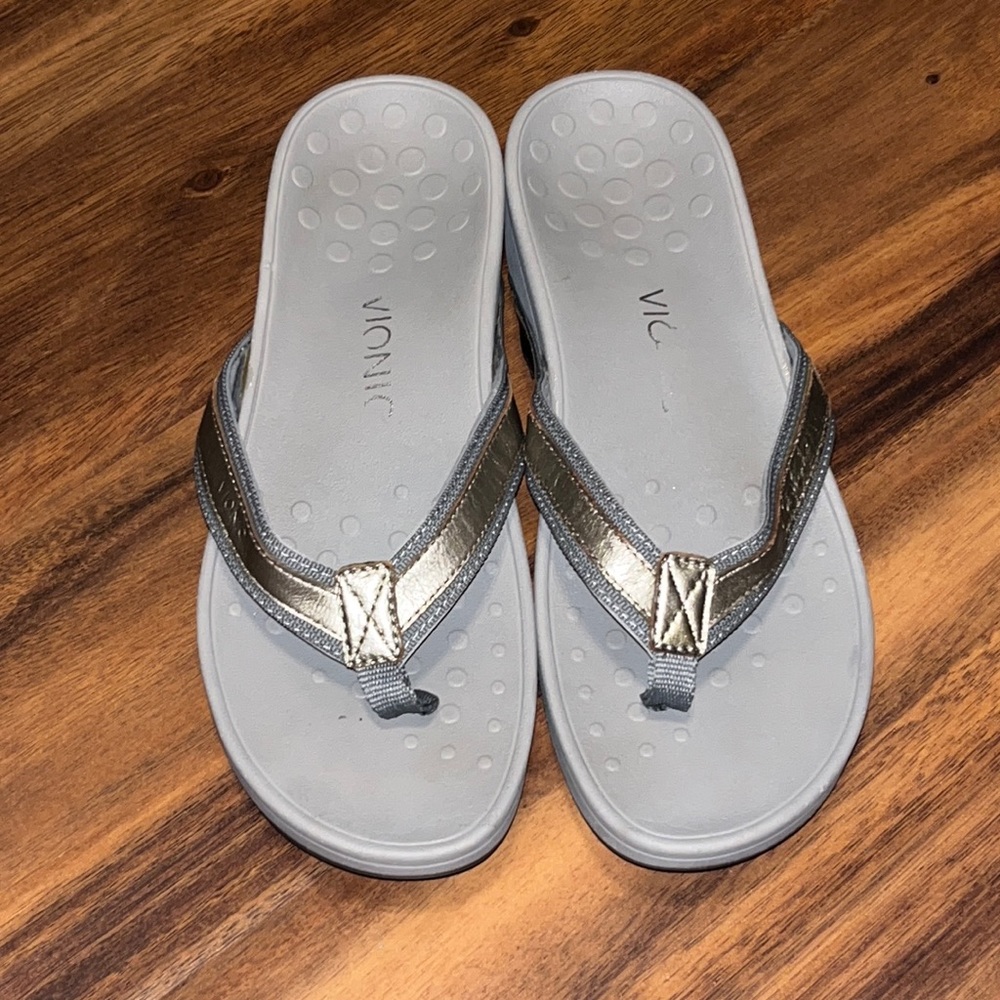 Vionic Metallic Sandals